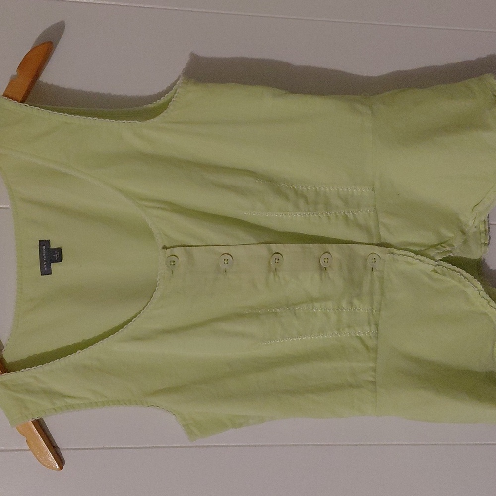 Ann Taylor Light Green Sleeveless Top